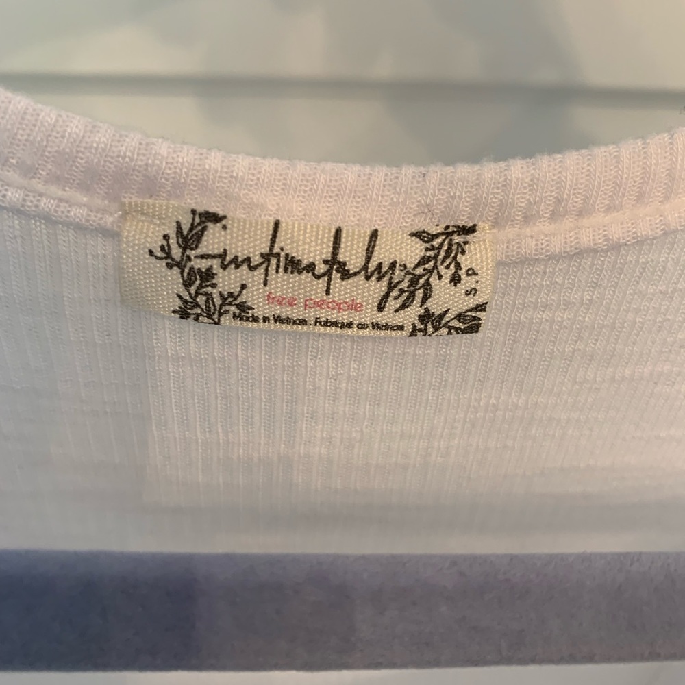 Tank - Picture 4 of 4